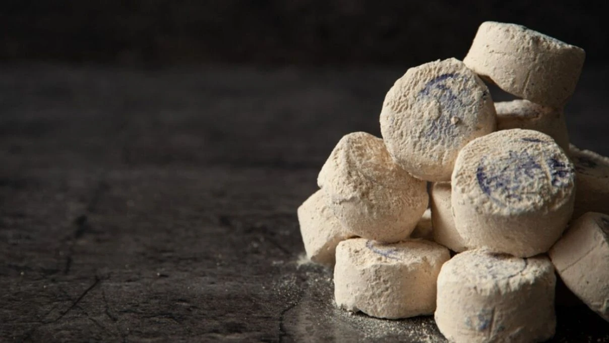 Bir taş bir serum! Cildinizi diri ve dümdüz yapacak