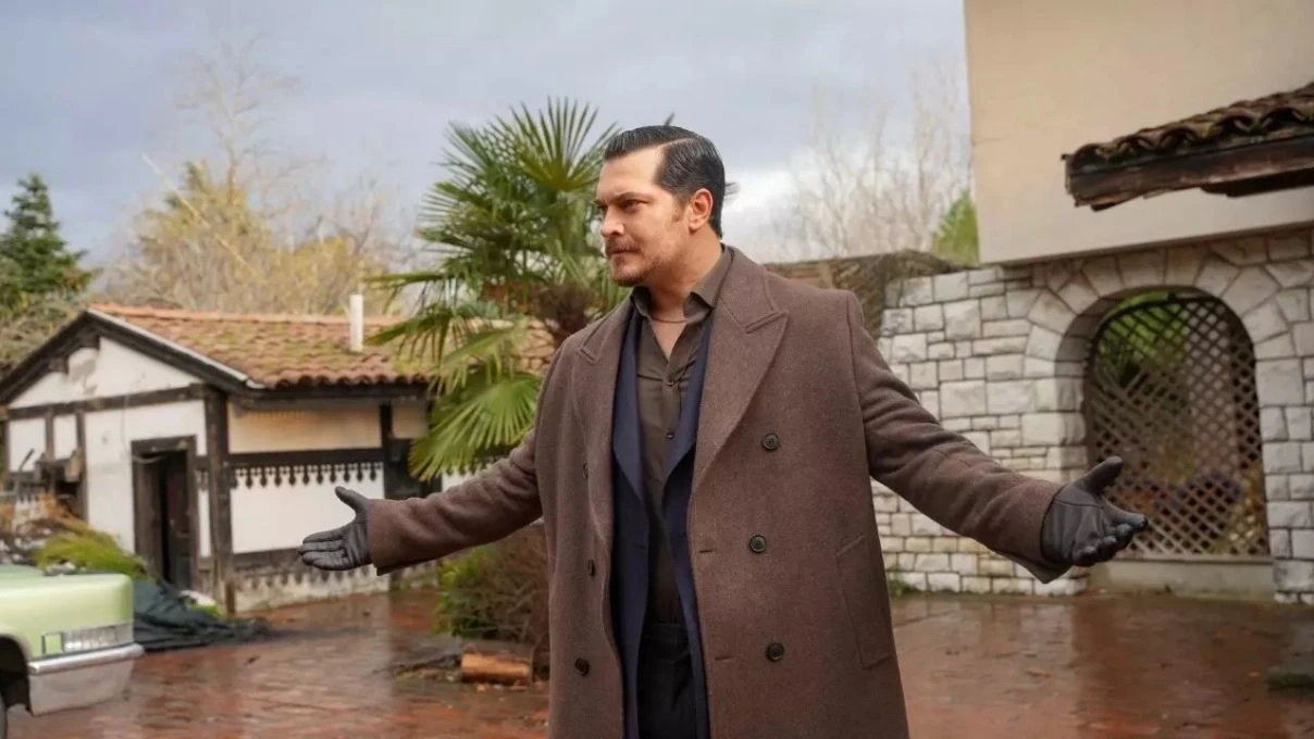 Eşref Rüya dizisinden izleyiciyi güldüren fragman! Kadir’in Çiğdem’i kızdırdığı anlar sosyal medyada gündem oldu