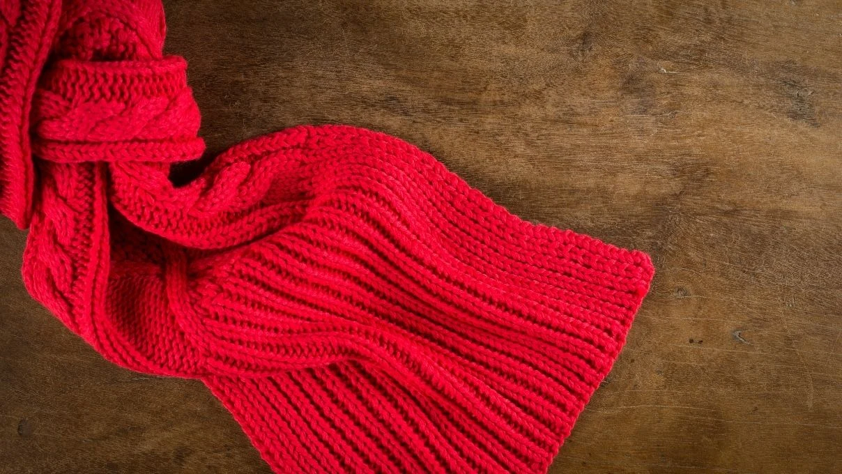 Sonbaharda bile şıklığınızı artıracak örgü fular modelleri 2026!