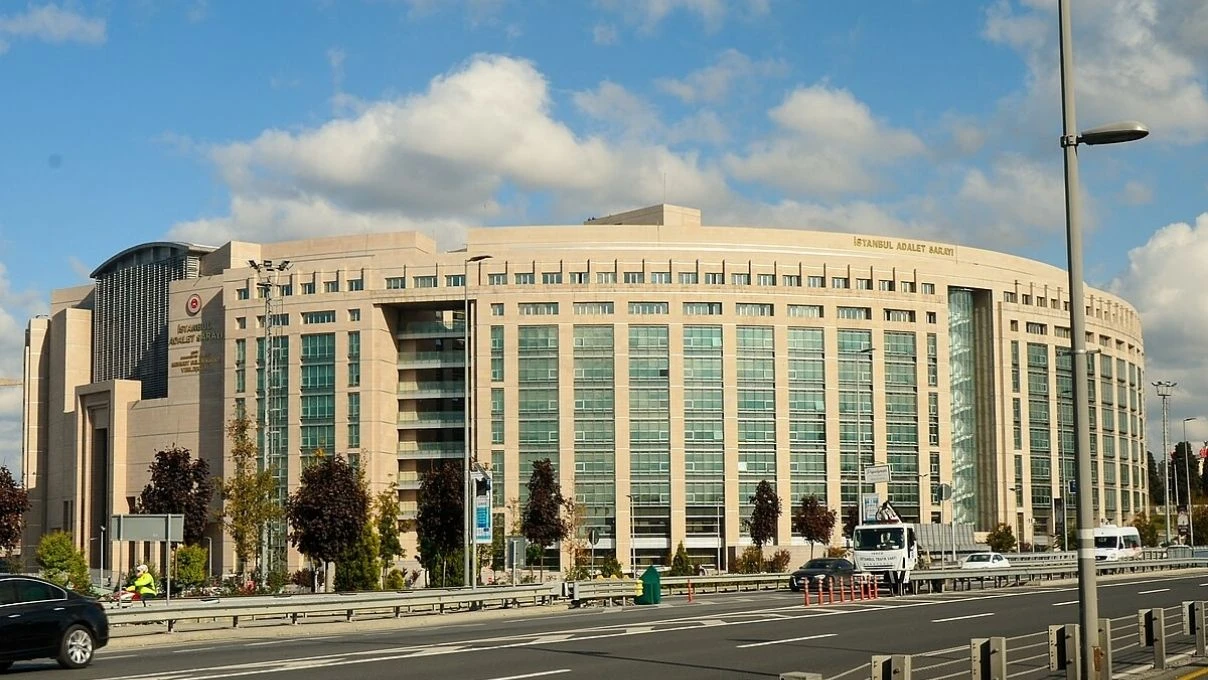 İmren Öztürk kimdir, kaç yaşında? İmren Öztürk ne iş yapıyor?