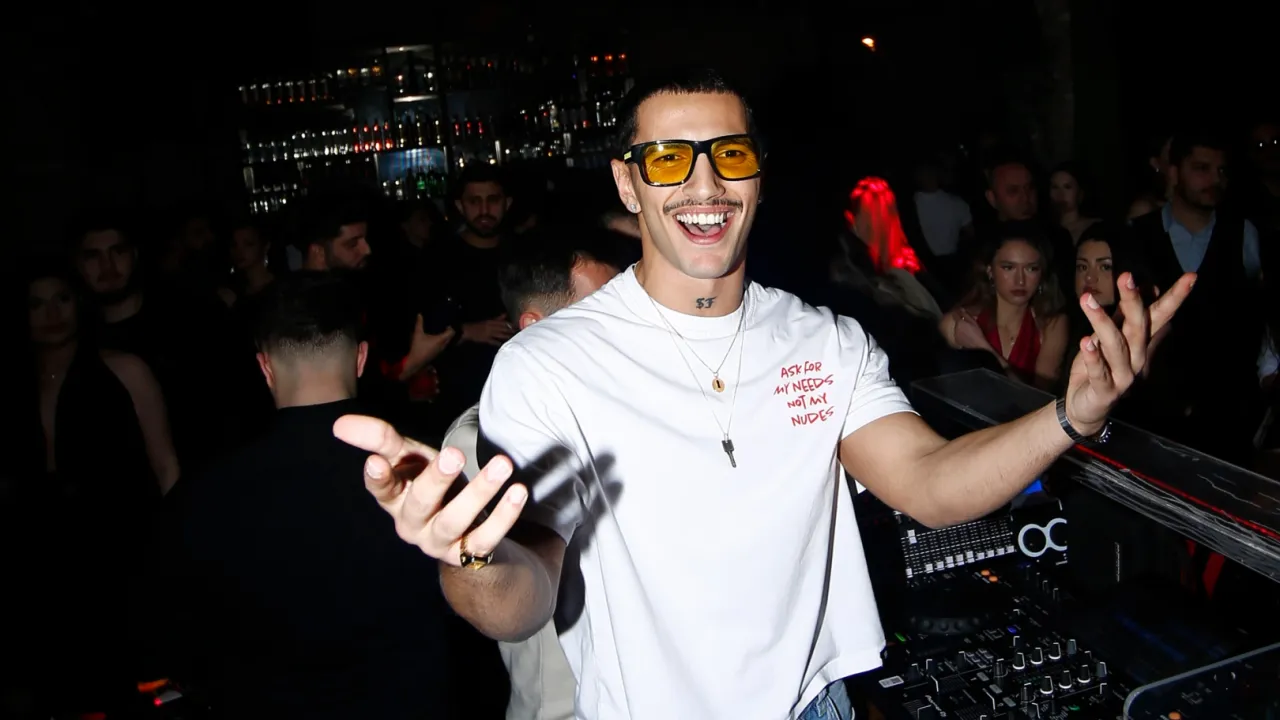 irem dericinin yeni sevgilisi melih jon kimdir nereli kac yasinda ne is yapiyor