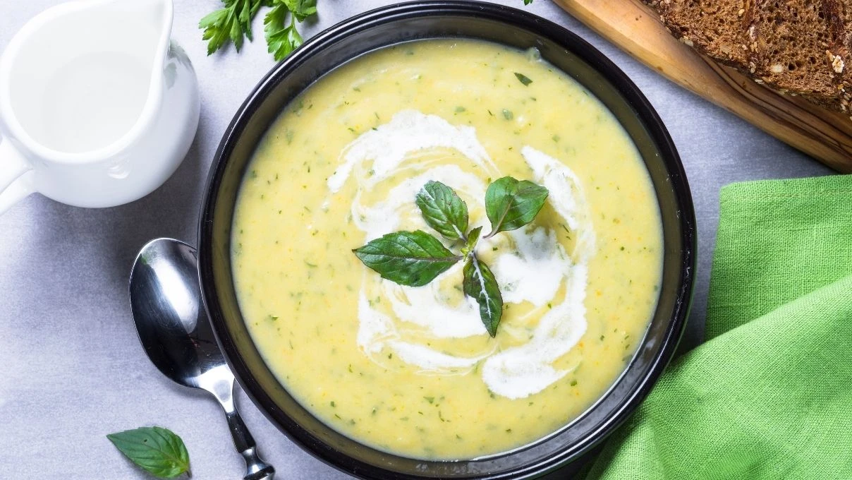 İftara 30 dakika kala hazırlayın! Bağırsakları çalıştıran kabak çorbası tarifi 9 İftara 30 dakika kala hazırlayın! Bağırsakları çalıştıran kabak çorbası tarifi