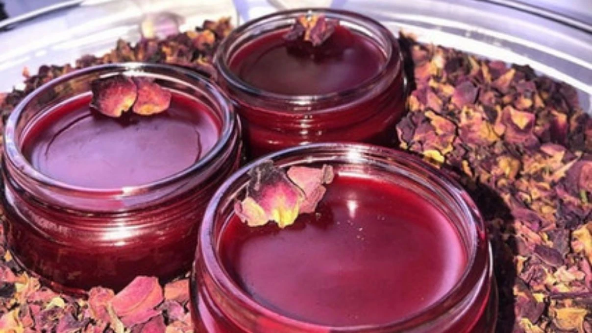 Yara ve kesiklere birebir iyi gelen kadim krem! Asırlık tarif