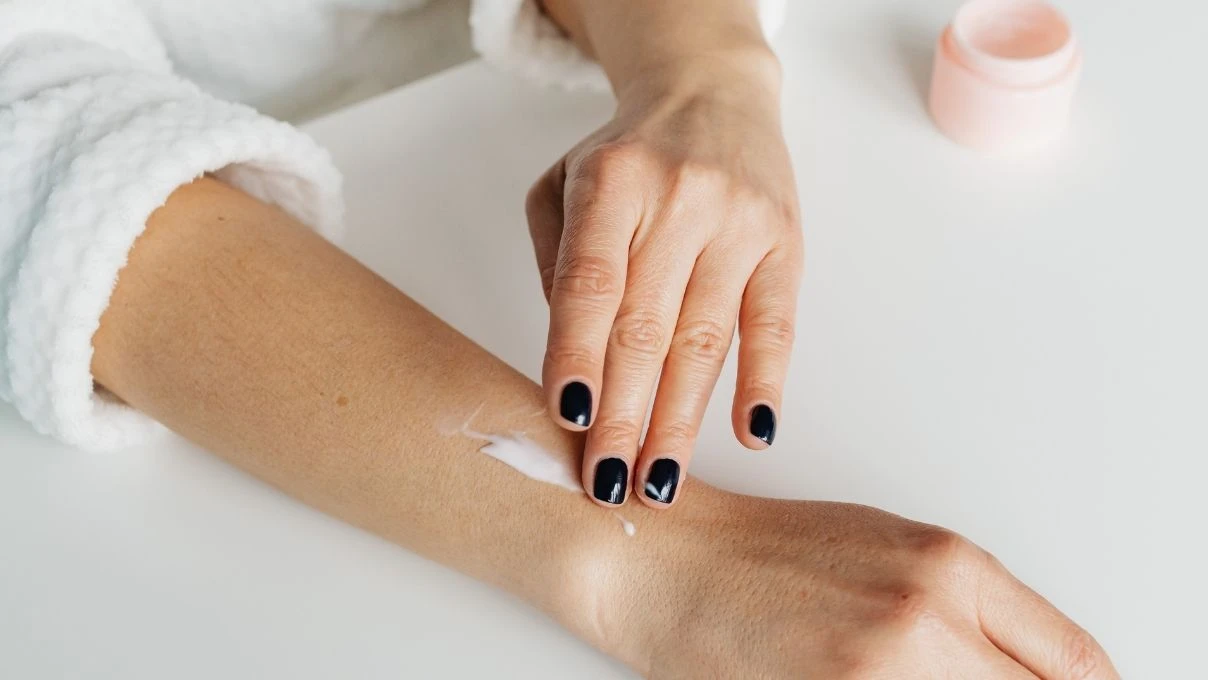 Yara ve kesiklere birebir iyi gelen kadim krem! Asırlık tarif