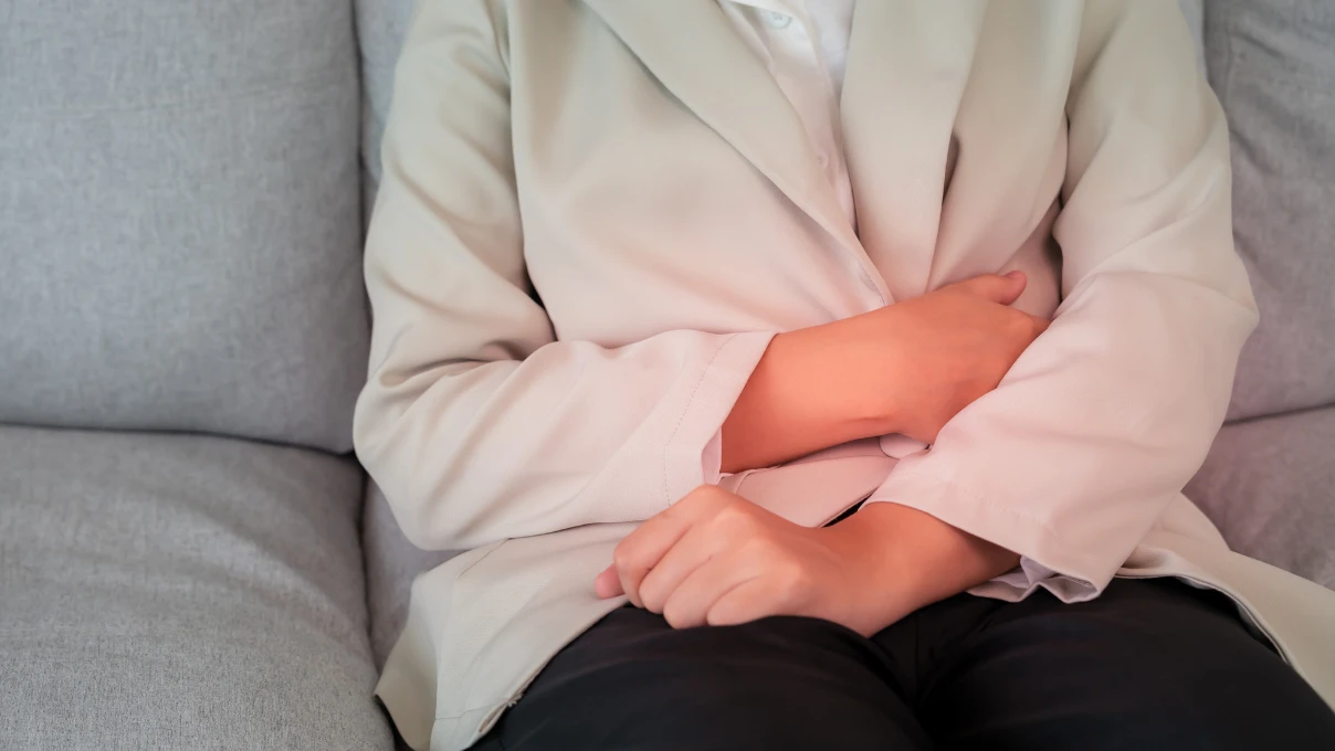 Oruçluyken bastıran mide ağrısına yüzyıllık şifa! Mide ağrısını şıp diye ne keser? 6 mide 4