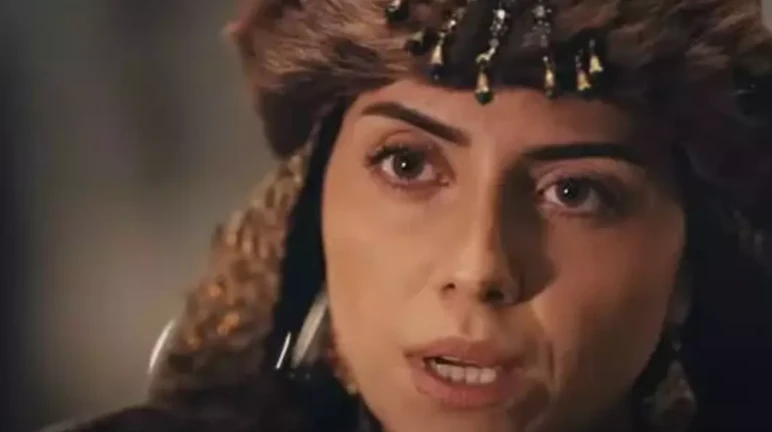 Deniz Barut, Abi dizisinin kadrosuna katıldı! Abi dizisinin psikoloğu Suna rolüyle ekrana geliyor 6 oyuncu deniz barut hangi dizilerde oynadı