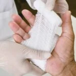 Evde kesik pansumanı nasıl yapılır? Açık yaraya pansuman yaparken nelere dikkat edilmeli?