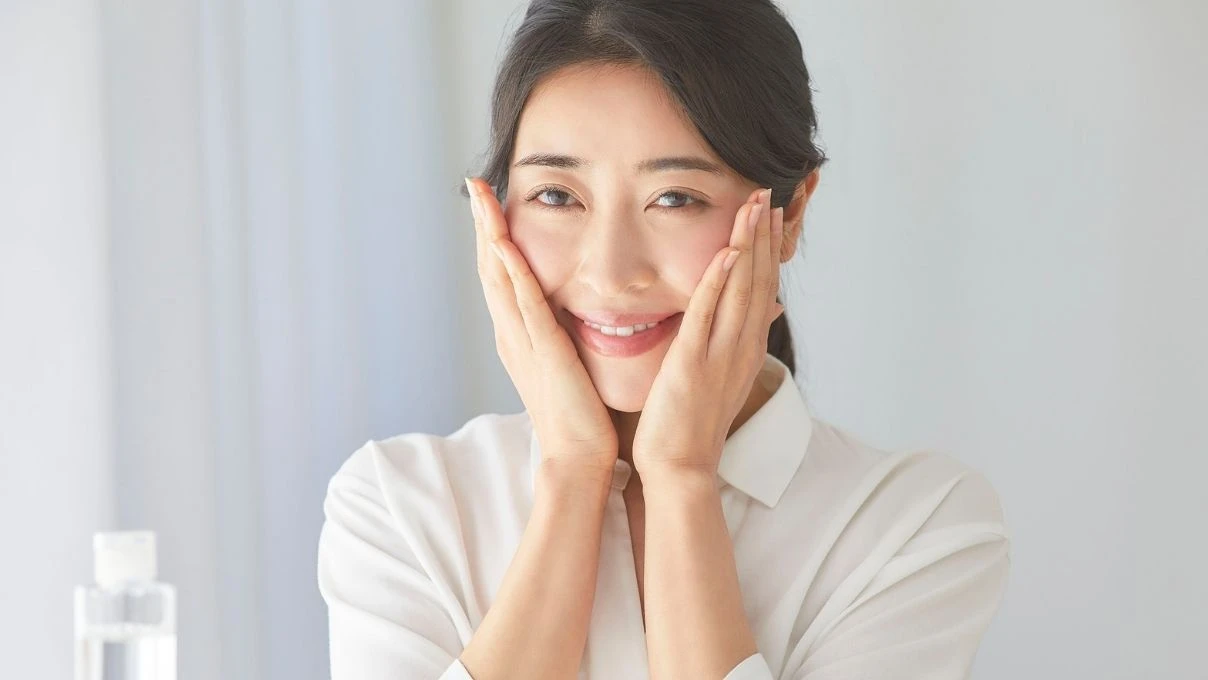 Büşra Çalışkan’dan altın değerinde maske! İçeriğiyle cildi parlatıyor