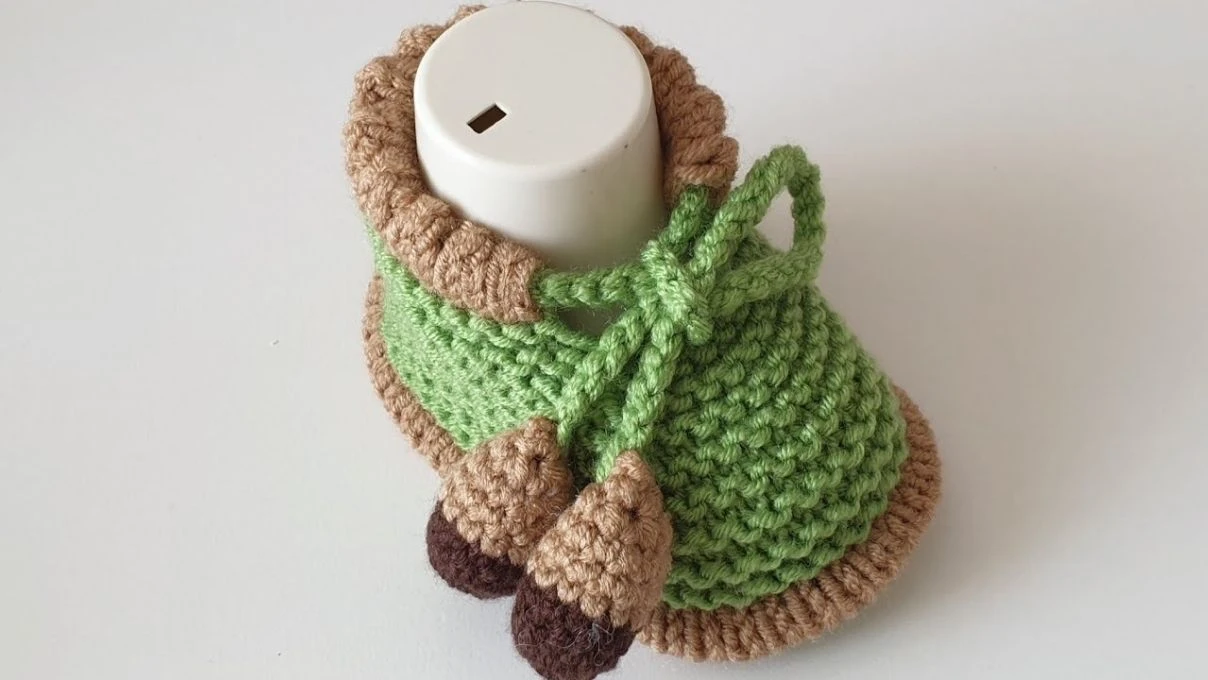 Yenidoğan bebekler için örgü patik modelleri 2026! 