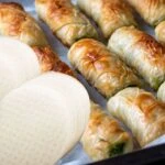 Evde kalan yeşilliklerle sağlıklı börek yapımı! Yufka ama başka yufka