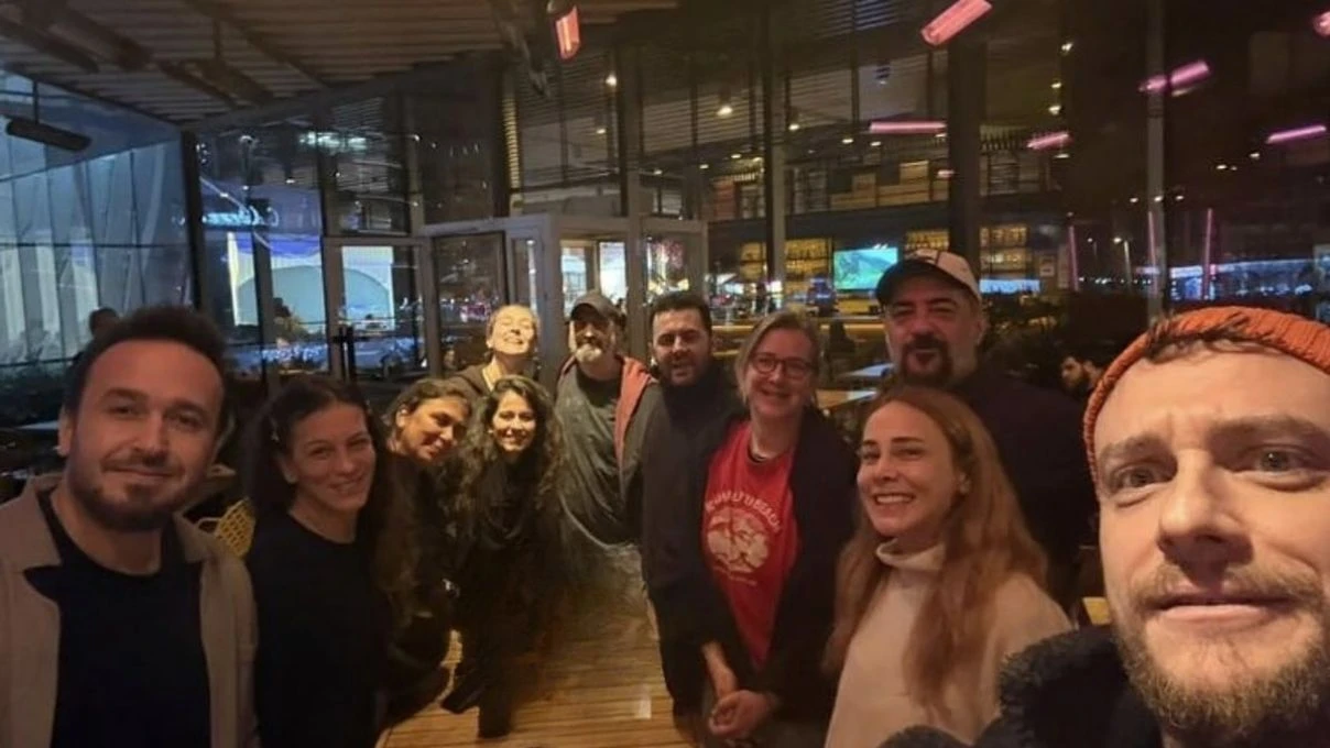 Poyraz Karayel ekibinden Kanbolat Görkem Arslan’a veda! Dizinin oyuncuları bir araya geldi