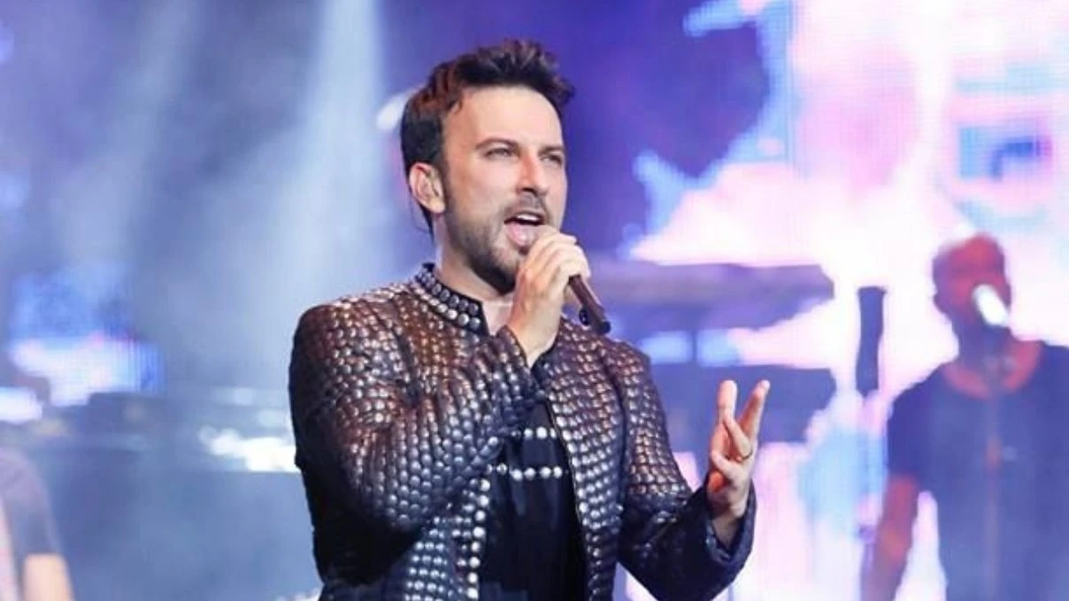 Tarkan’dan rekor kıran 10 konser! Seyirci akımına uğradı, samimi açıklamalar yaptı