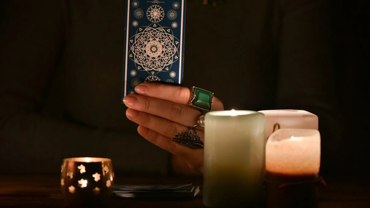 Günlük tarot kart açılımı 7 Şubat 2026! Cesur olmaktan korkmayın, kendinize güvenin