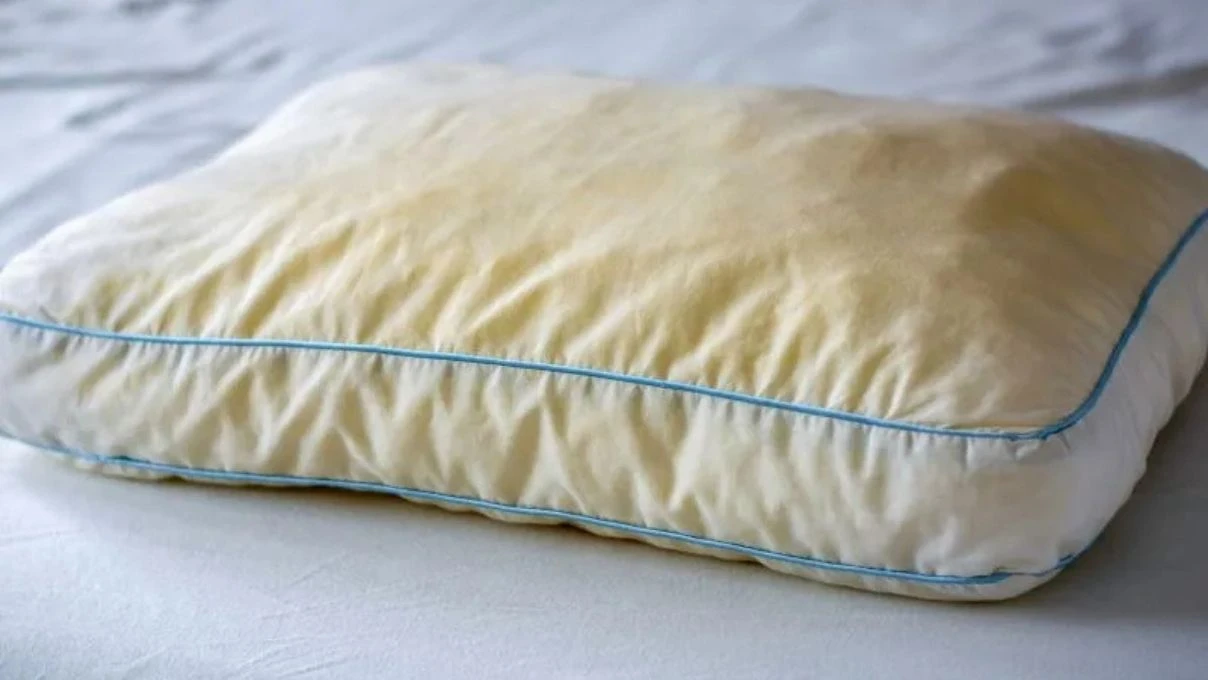 Sararmış yastık yüzleri için! Limon sirke mi, karbonat sirke mi?