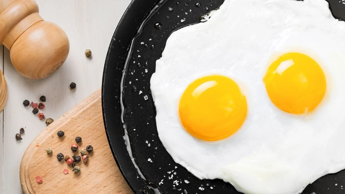 Kahvaltıda ekmeği unutturan yumurta tarifi! Keten tohumu çörek otu Urfa isotu
