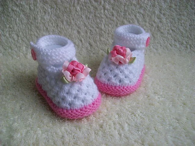 Kız bebekleri için tığ işi kolay örgü modelleri 2026! 9 032a66cc09276b5e222a586d6c82f3ff baby shoes pattern shoe pattern
