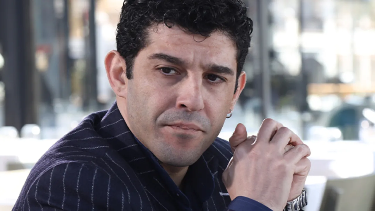 1280x720 yaban ciceklerinin kenan atamani halil babur karakterini anlatti biraz basina da buyruk hayatin gerceklerinden 1710751478840