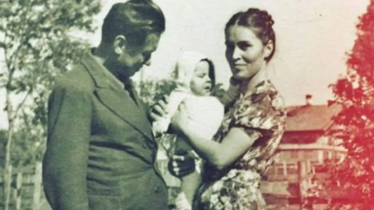 1759474779 4bf7a1a20a38aeaf3035