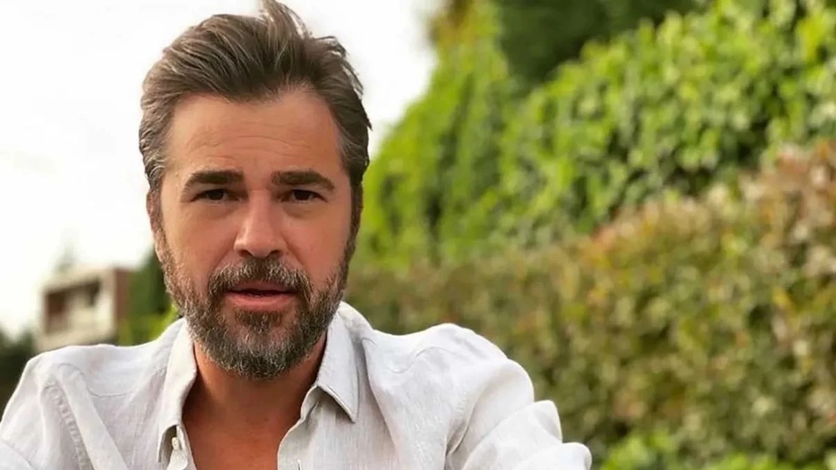 Engin Altan Düzyatan’ın serveti dudak uçuklattı! Ünlü oyuncu dolar zengini çıktı 9 Engin Altan Düzyatan’ın serveti dudak uçuklattı! Ünlü oyuncu dolar zengini çıktı