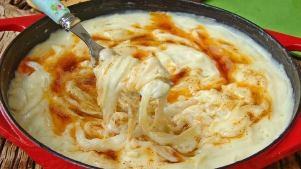 İftar sofralarının yeni lezzeti! Sütlü soğan kavurması tarifi