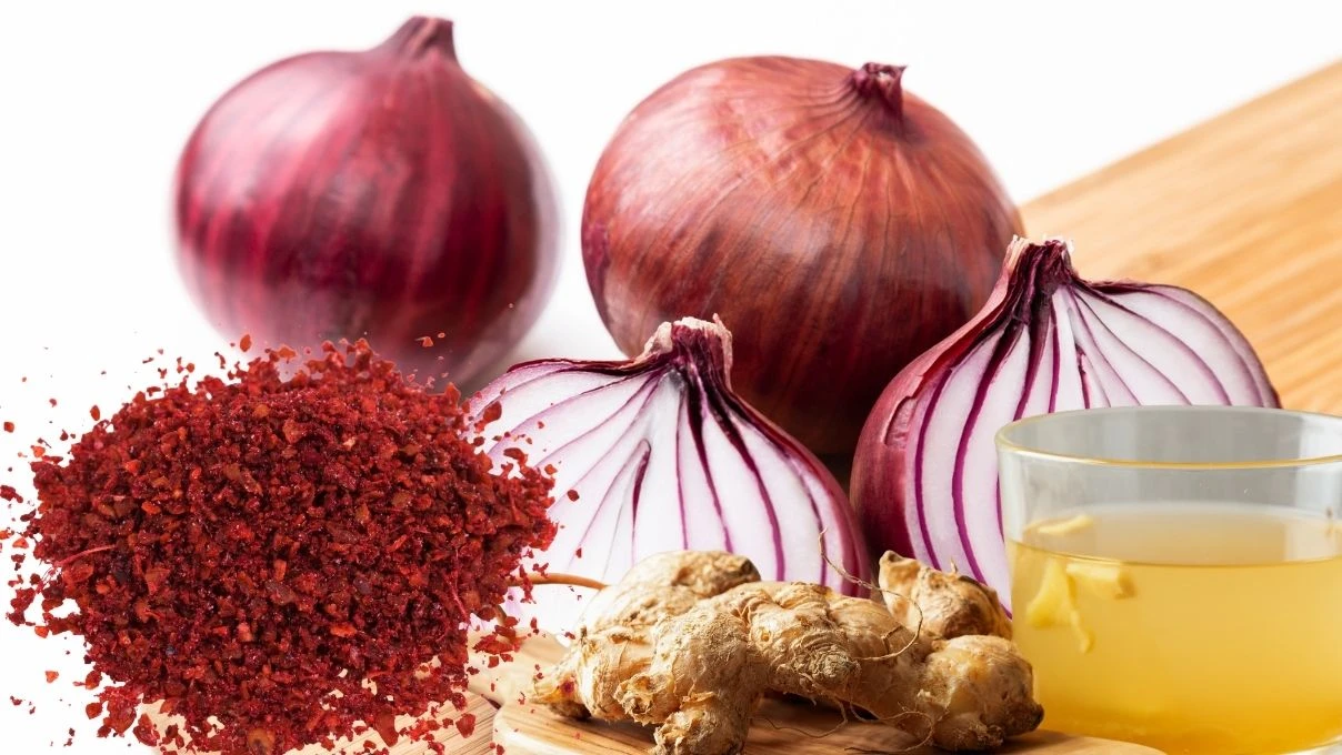 Asırlık karışımla göbek ve basen yanlarından kurtulun! Mor soğan zencefil ve sumak