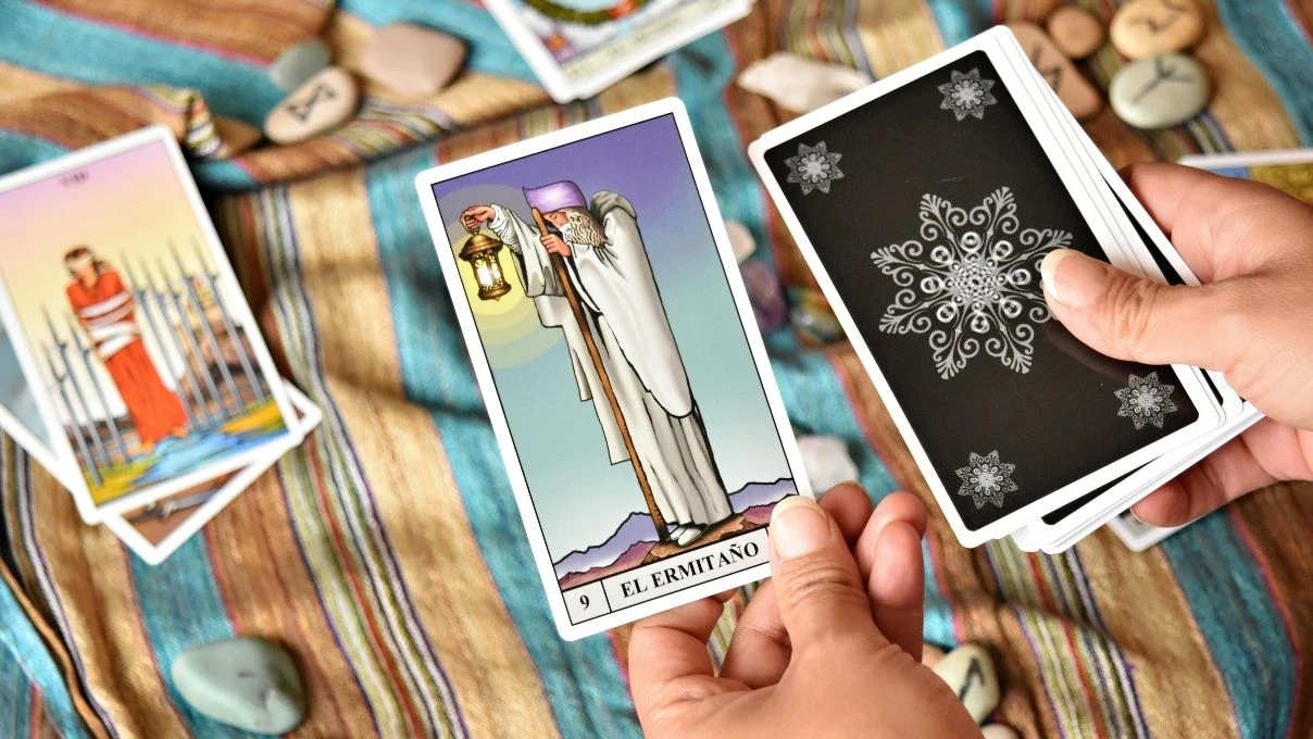Günlük tarot kart açılımı 4 Mart 2026! Sağlık ve analitik netlik dikkat çekiyor 