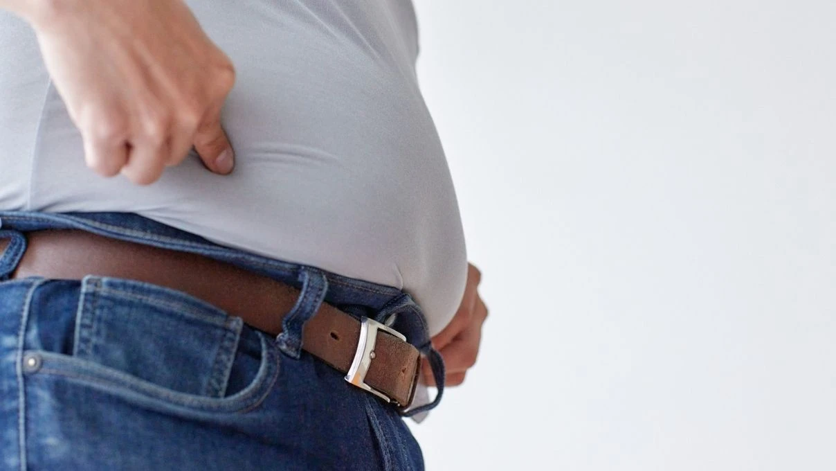Göbek bölgesi neden erimez? Kadınların yaptığı 4 büyük hata!