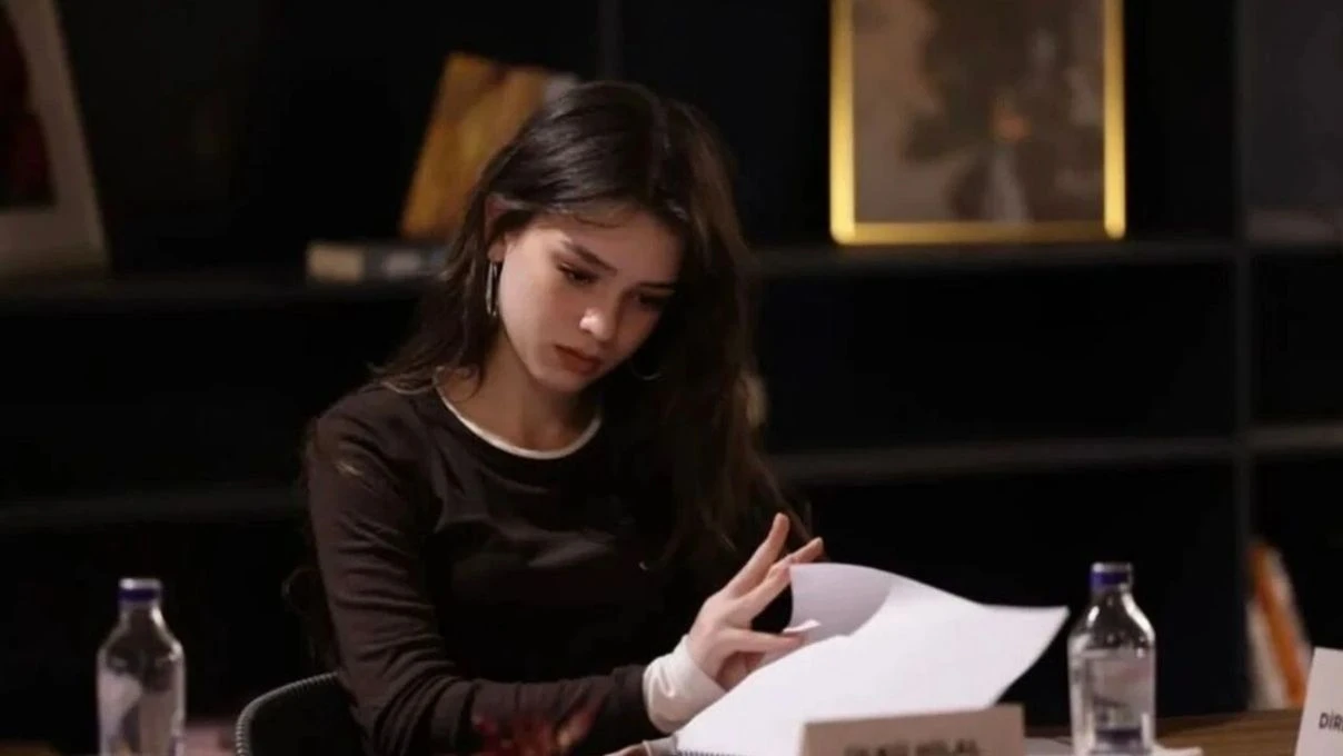 Yeraltı dizisi Melek ölüyor mu? Yeraltı dizisi Melek’e ne oldu? 5 Yeraltı dizisi Melek ölüyor mu? Yeraltı dizisi Melek’e ne oldu?