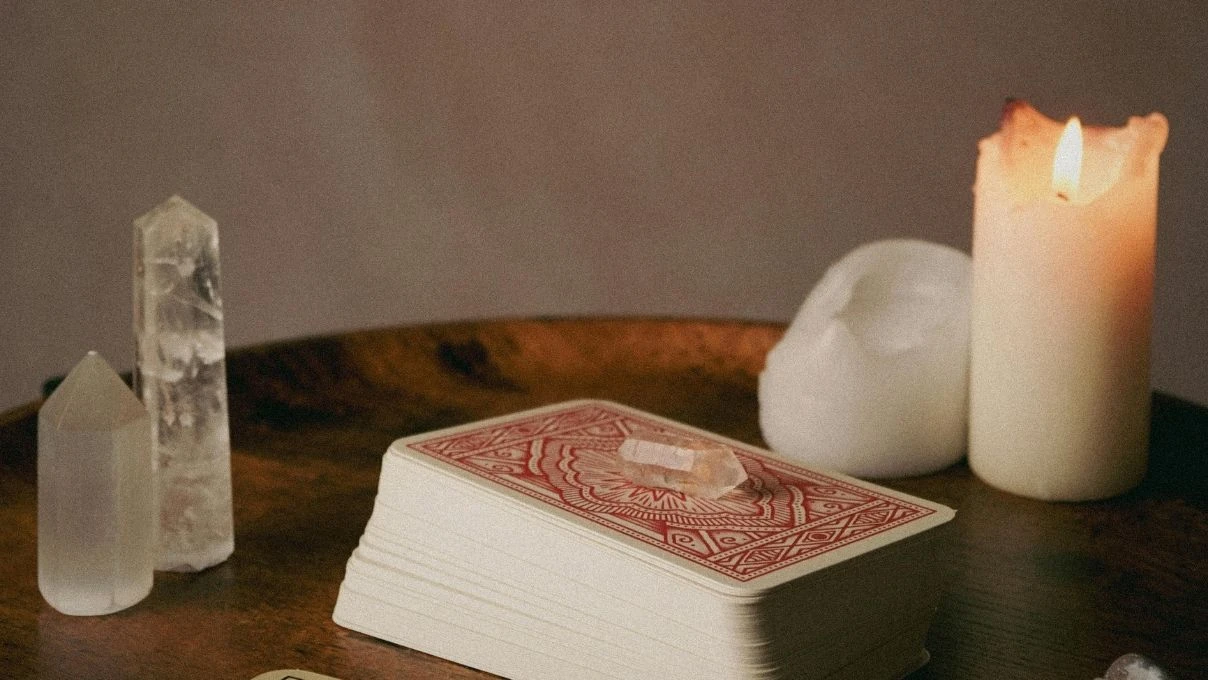 Günlük tarot kart açılımı 24 Mart 2026! Duygusal atılımlar ani bir şekilde olabilir 