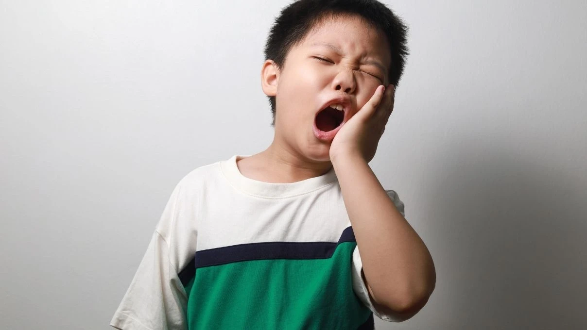 Çocuklardaki diş ağrısına dikkat! Çürüyüp çürüyüp dökülmeye son 6 Çocuklardaki diş ağrısına dikkat! Çürüyüp çürüyüp dökülmeye son