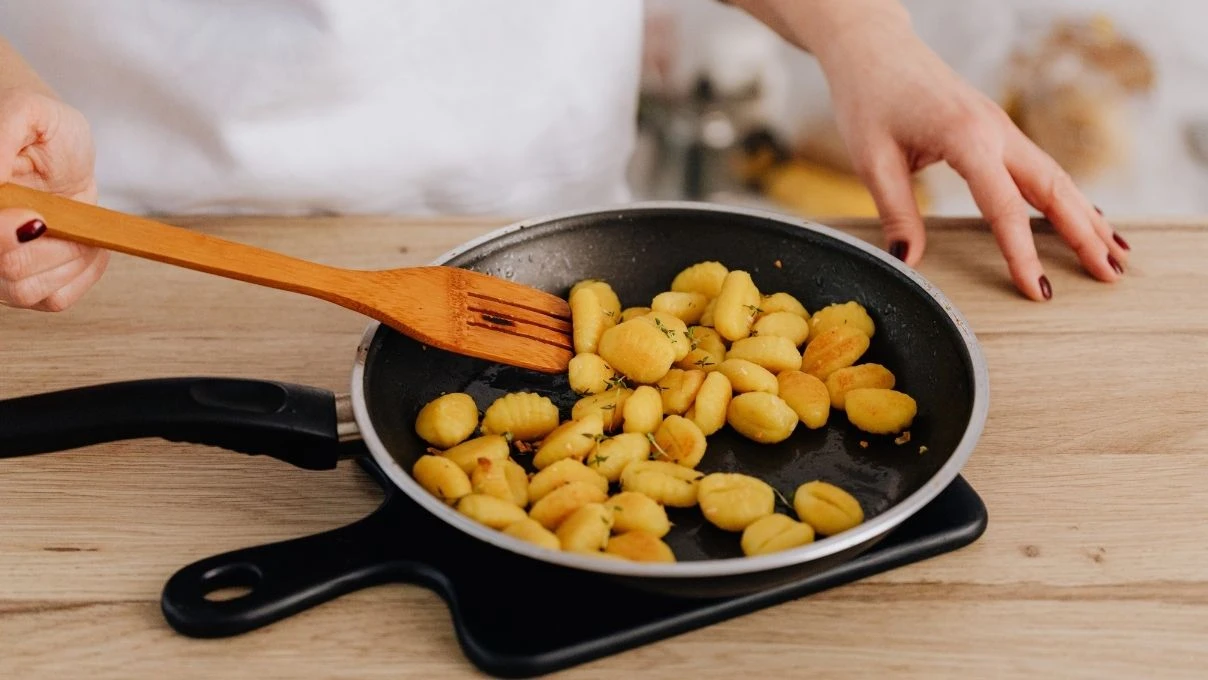 Mutfakta herkesin yaptığı büyük hata! Meğer böyle yapılmalıymış 9 ARZU 79