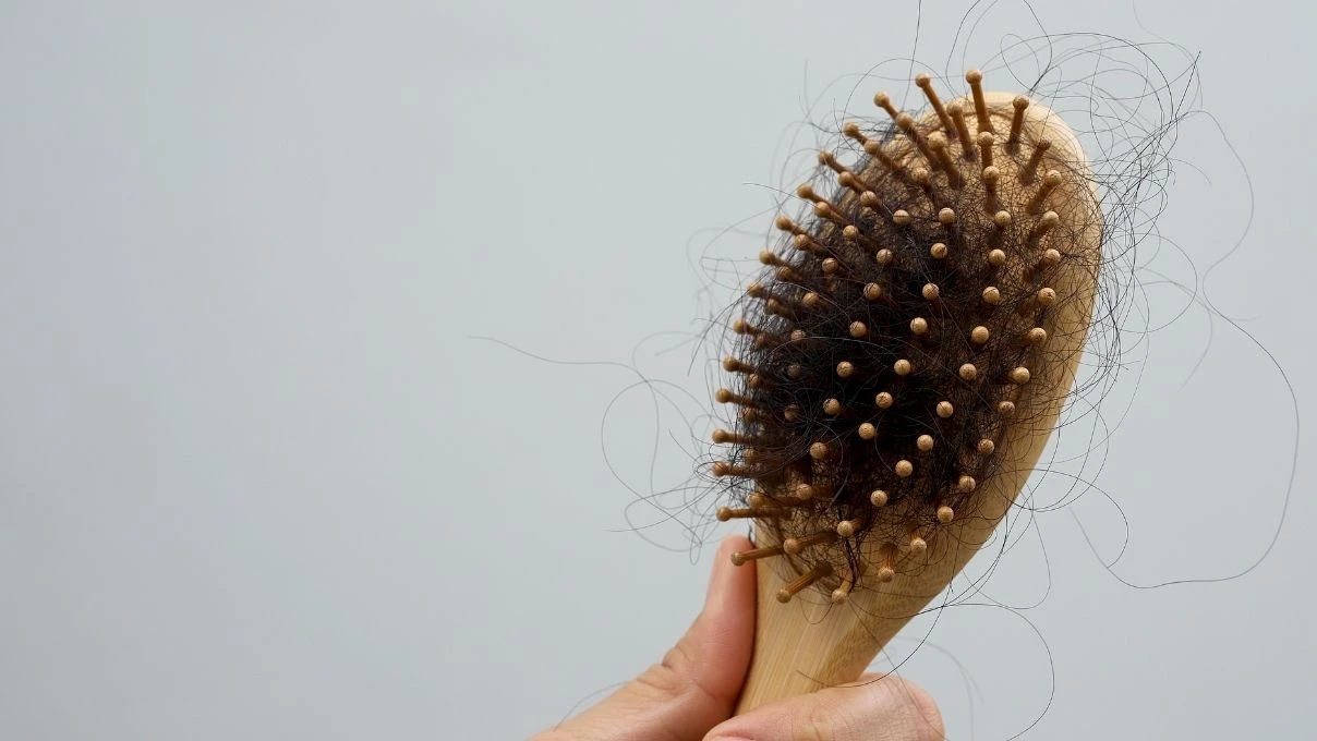 Dökülen saçlara elveda! Günde bir kez içmeniz yeterli