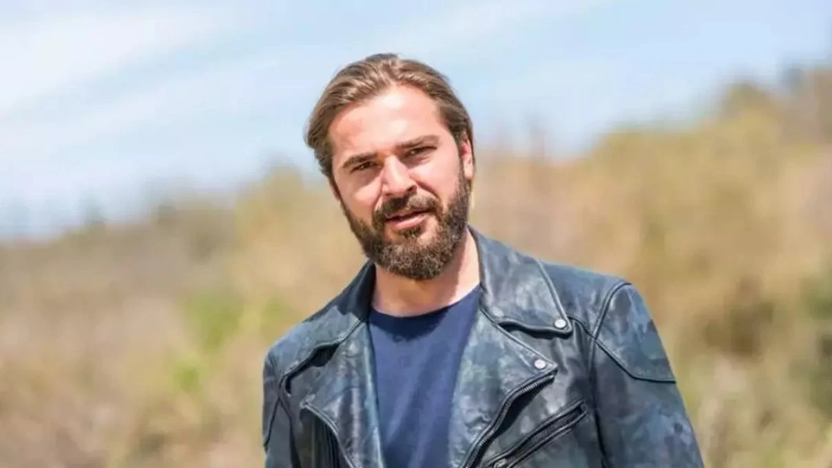 Engin Altan Düzyatan’ın serveti dudak uçuklattı! Ünlü oyuncu dolar zengini çıktı 7 Engin Altan Düzyatan’ın serveti dudak uçuklattı! Ünlü oyuncu dolar zengini çıktı