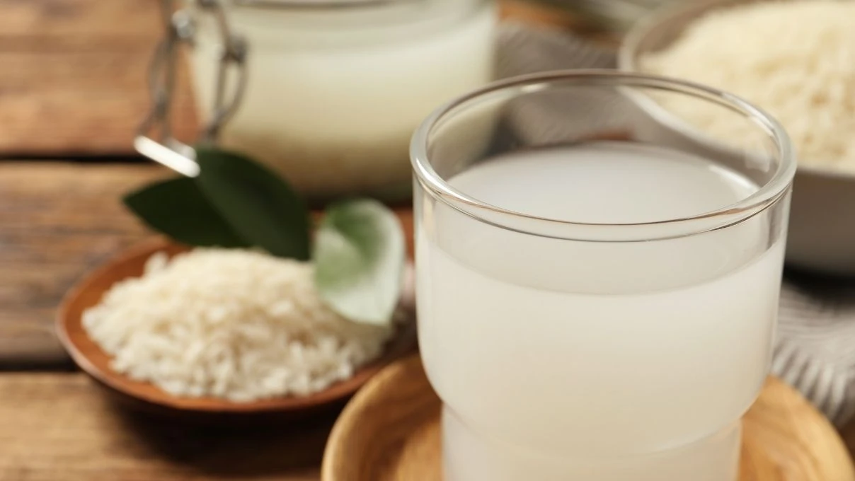 Pirinç suyuna para vermeyin! Evde 5 dakikada yapın