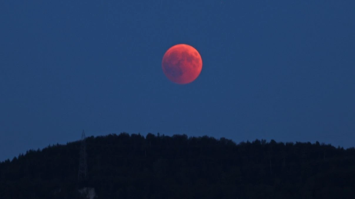 3 Mart 2026 Ay tutulması dünya açısından biraz krizli görülüyor!