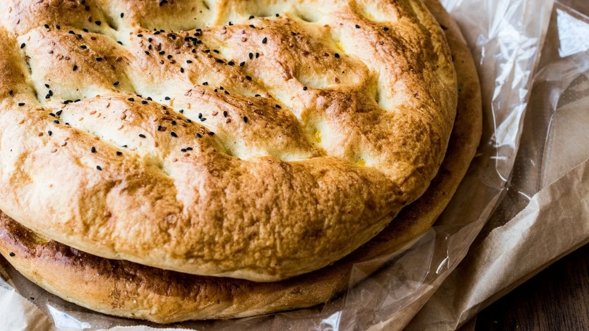 Ramazan bitmeden mutlaka deneyin! Tam kıvamında pide tarifi 4 Ramazan bitmeden mutlaka deneyin! Tam kıvamında pide tarifi