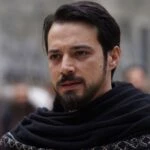 Mert Yazıcıoğlu ve Zeynep Artukmac birlikteliği belgelendi! Ünlü oyuncu aşkını ilan etti