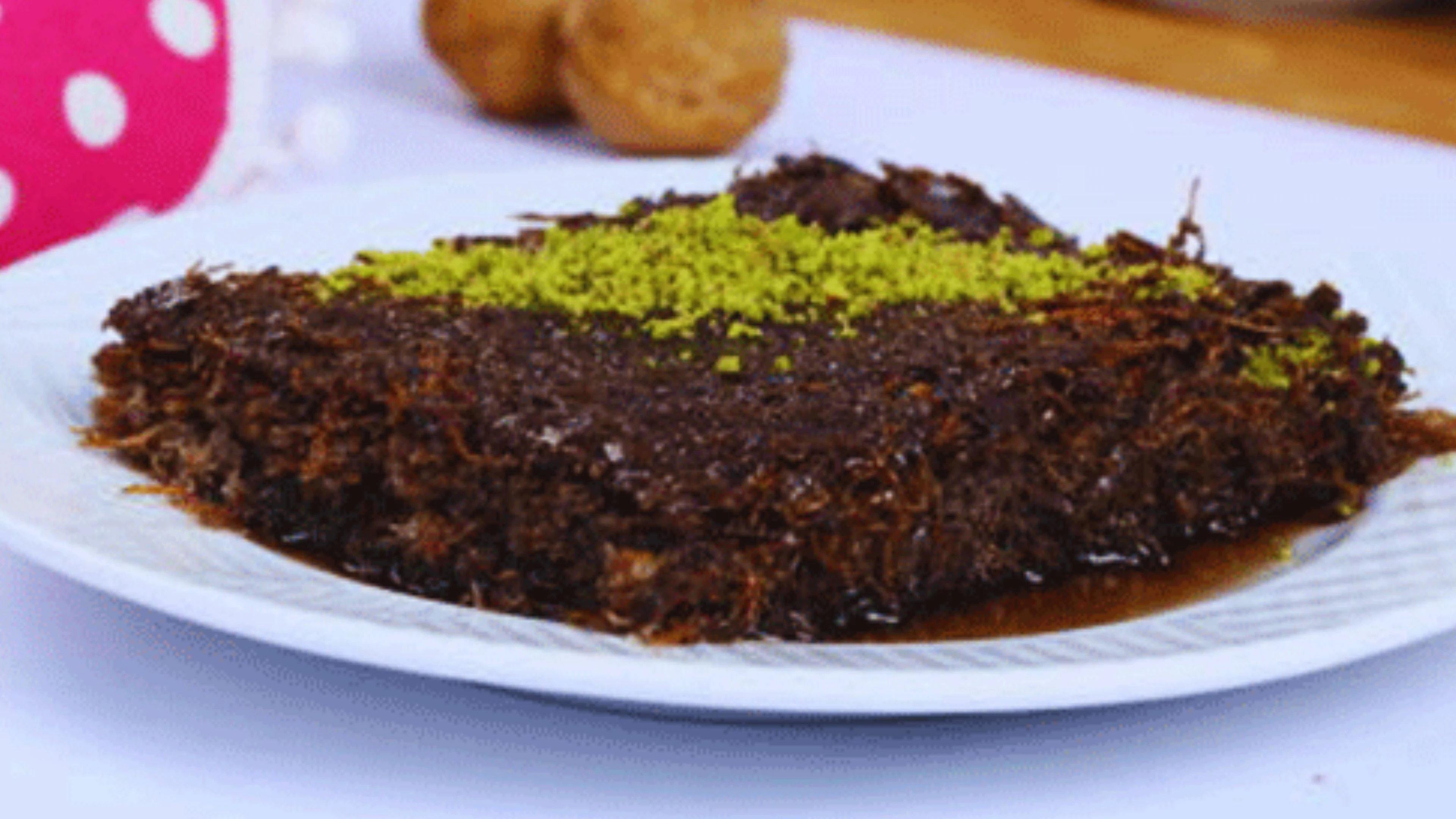 Gelinim Mutfakta künefe brownie nasıl yapılır? Dubai çikolatasına fark atan tarif!