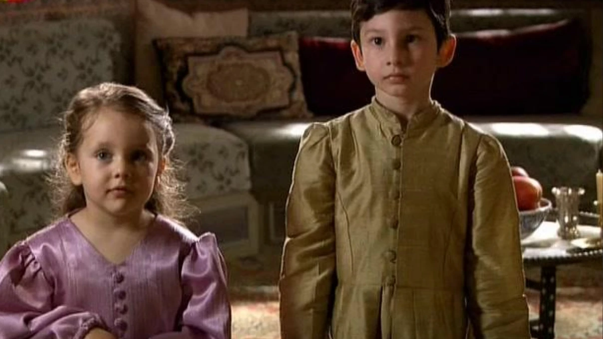 Muhteşem Yüzyıl’ın küçük Mihrimah’ı Ayda Acar 18 yaşında! Yıllar içindeki değişimi şaşırttı 5 Asli 2026 03 29T155224.471