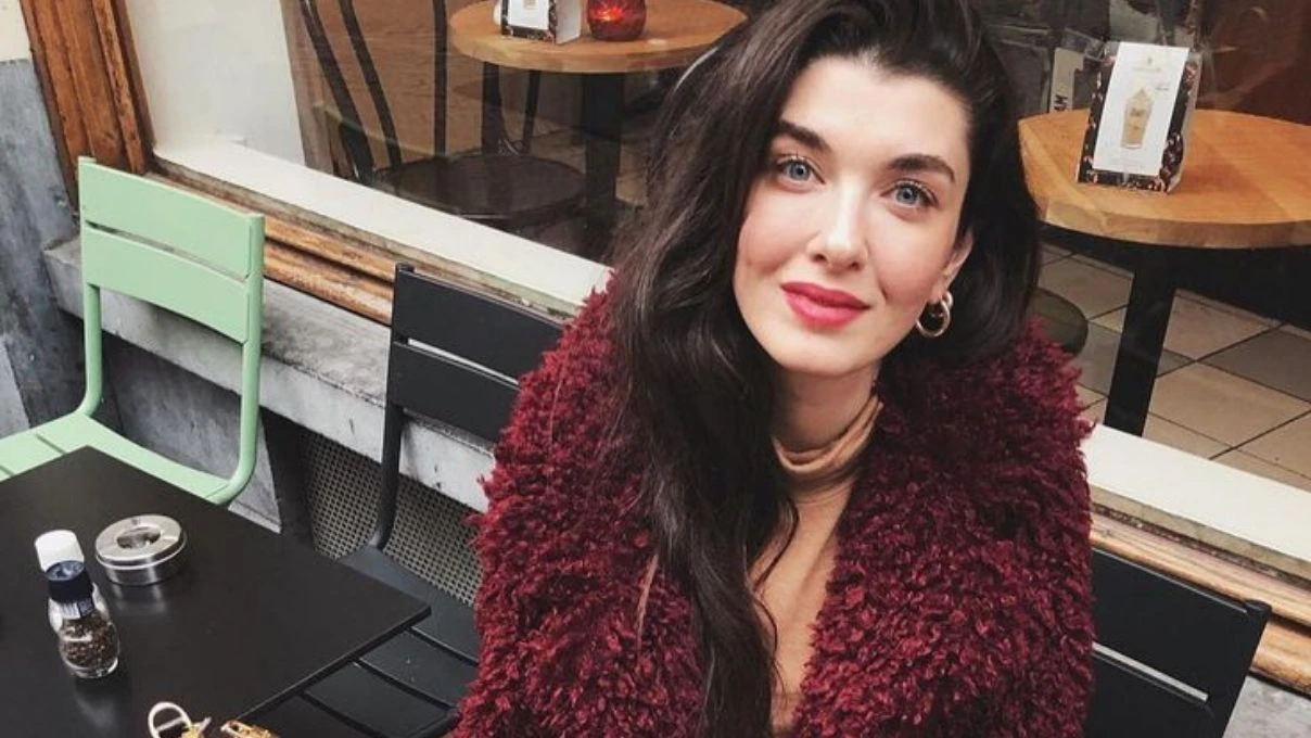 Aslıhan Güner’den erkek oyuncular hakkında şoke eden açıklama! “Asıl raf ömrü olan kişiler onlar” 8 Aslıhan Güner’den erkek oyuncular hakkında şoke eden açıklama! “Asıl raf ömrü olan kişiler onlar”