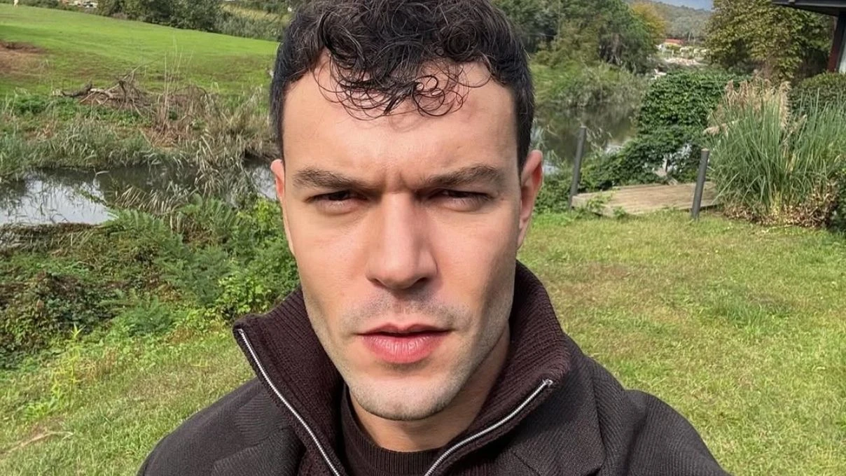 Sevdiğim Sensin dizisinin Erkan’ı Aytaç Şaşmaz’dan dikkat çeken açıklama! “Vaktimi dua ve zikirle geçiriyorum” 4 Sevdiğim Sensin dizisinin Erkan’ı Aytaç Şaşmaz’dan dikkat çeken açıklama! “Vaktimi dua ve zikirle geçiriyorum”