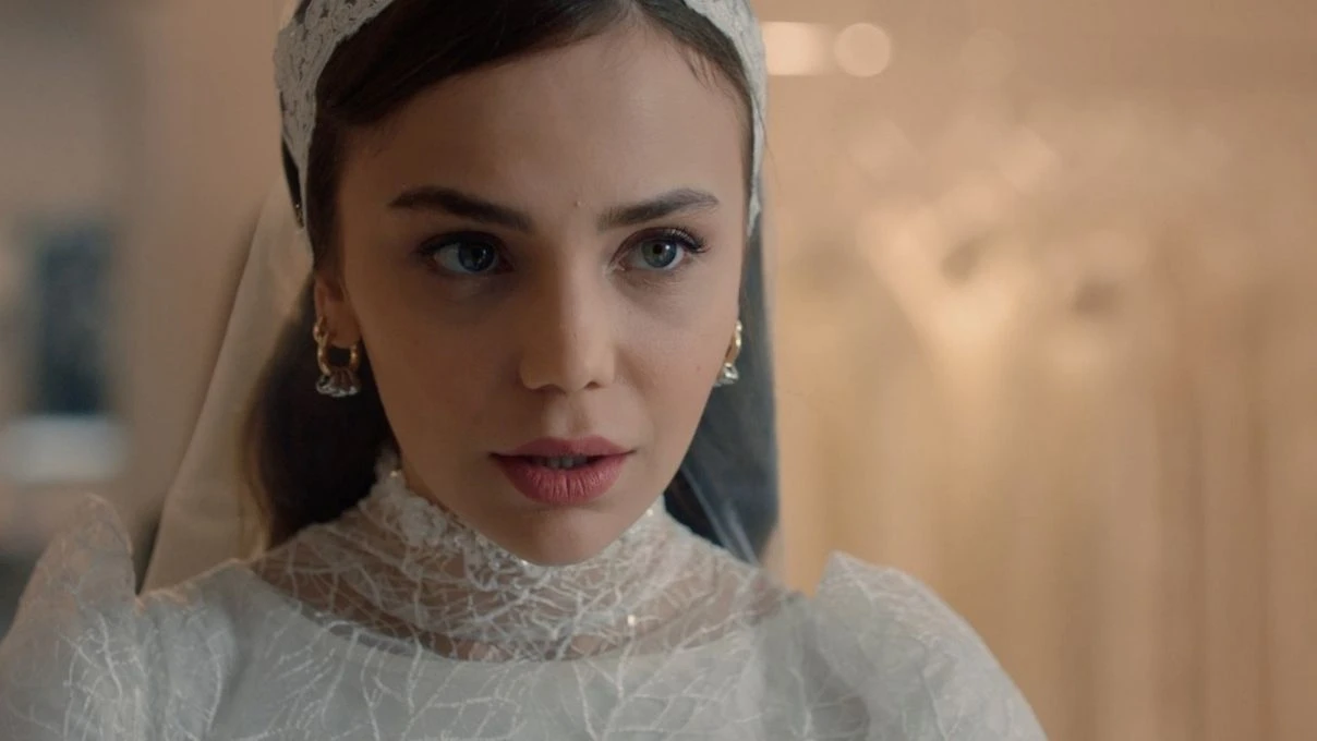 Bahar Şahin’den Aynı Yağmur Altında dizisine şoke eden veda paylaşımı! Final yapan dizinin sonunu ifşa etti 6 Bahar Şahin’den Aynı Yağmur Altında dizisine şoke eden veda paylaşımı! Final yapan dizinin sonunu ifşa etti