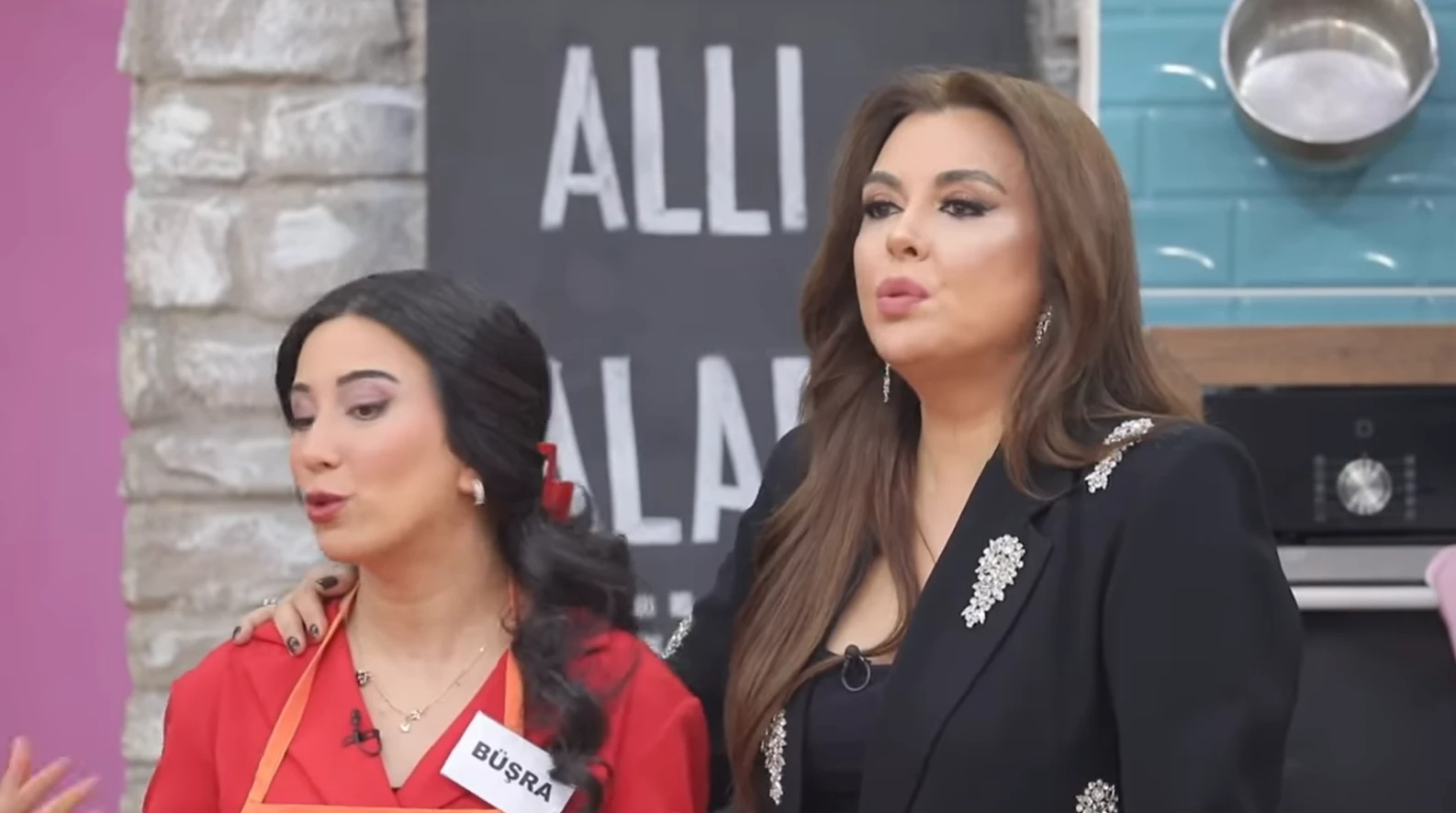 Gelinim Mutfakta kaynana Emine'den pes dedirten itiraf! Kapıya elektrikçi geldi dedi, cezayı kesti 9 Ekran goruntusu 2026 03 01 215328