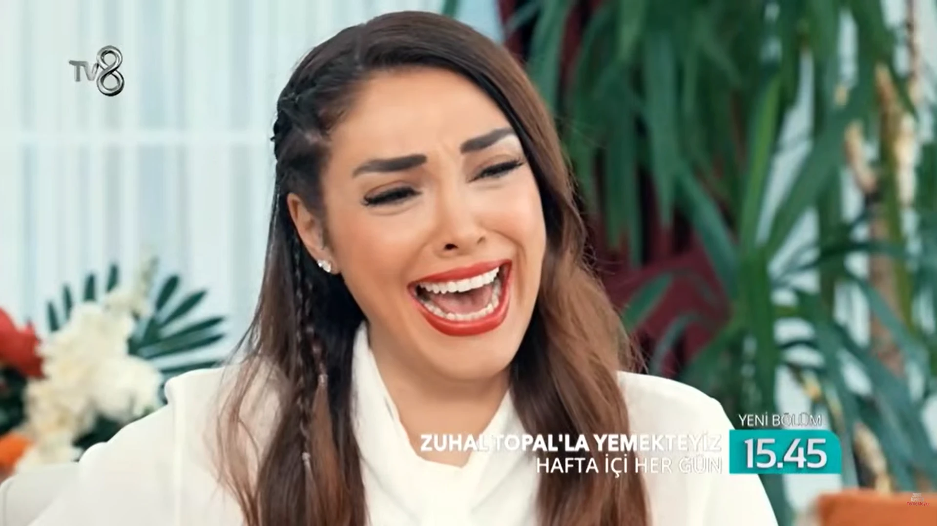 Yemekteyiz Çağla Karaca kimdir, kaç yaşında? Zuhal Topal'la Yemekteyiz Çağla mesleği nedir? 8 Ekran goruntusu 2026 03 03 155658