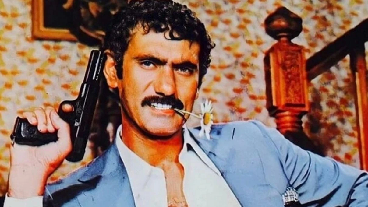 Erkan Kolçak Köstendil’den iddialı proje atığı! Yılmaz Güney olarak izleyici karşısına çıkacak