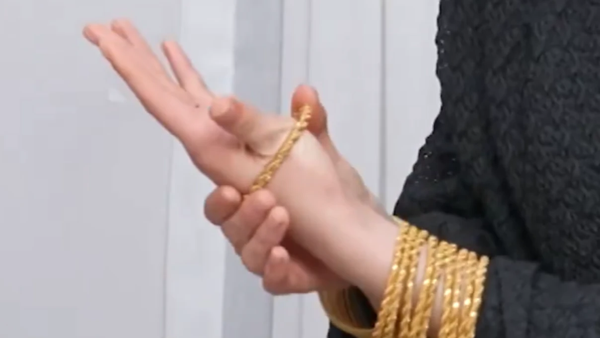 Gelin Evi yarışmacısı Eda Gelin altın bilezikleriyle gündemde! Sosyal medyayı salladı 7 Gelin Evi 5 1