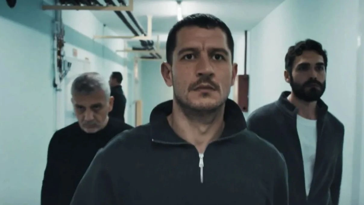 Mehmet Aslantuğ’dan Uraz Kaygılaroğlu’na şoke eden sözler! “İşi bıraksın en kolay çözüm bu”