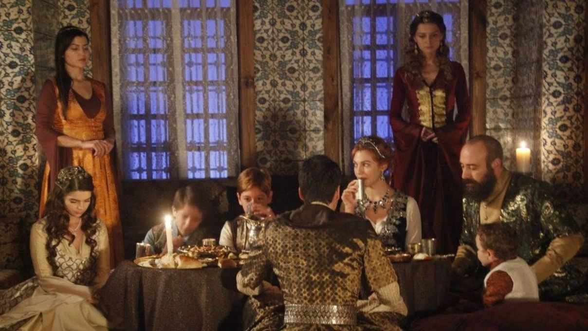 Muhteşem Yüzyıl dizisi geçmişten günümüze damga vuruyor! Fenomen dizinin aylık YouTube geliri dudak uçuklatıyor