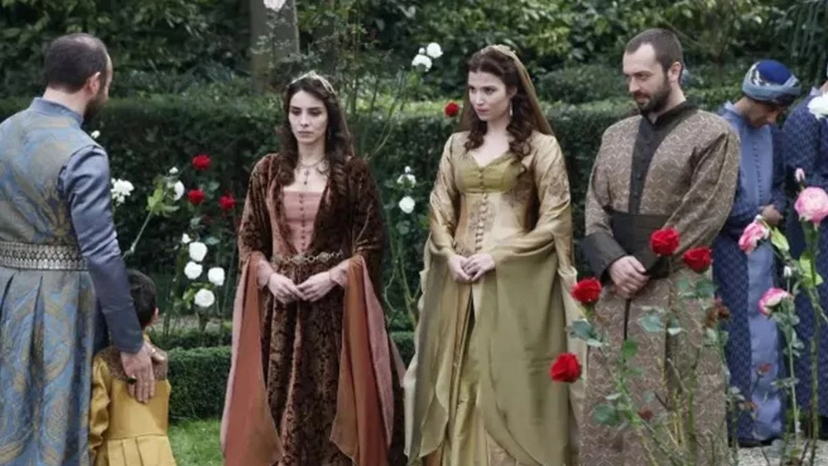 Muhteşem Yüzyıl dizisi geçmişten günümüze damga vuruyor! Fenomen dizinin aylık YouTube geliri dudak uçuklatıyor