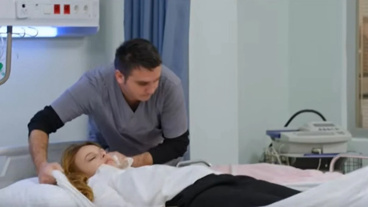 Naz Elmas Doktor Baska Hayattaya konuk oluyor